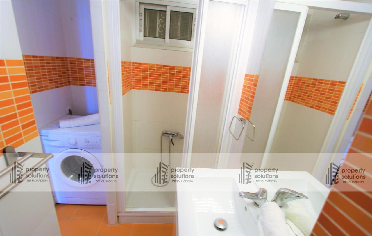 712 Iris Apartamentos - Vista Al Mar - A 10 Min De La Playa Caminando Y 5 Min Del Centro Benalmádena Eksteriør billede