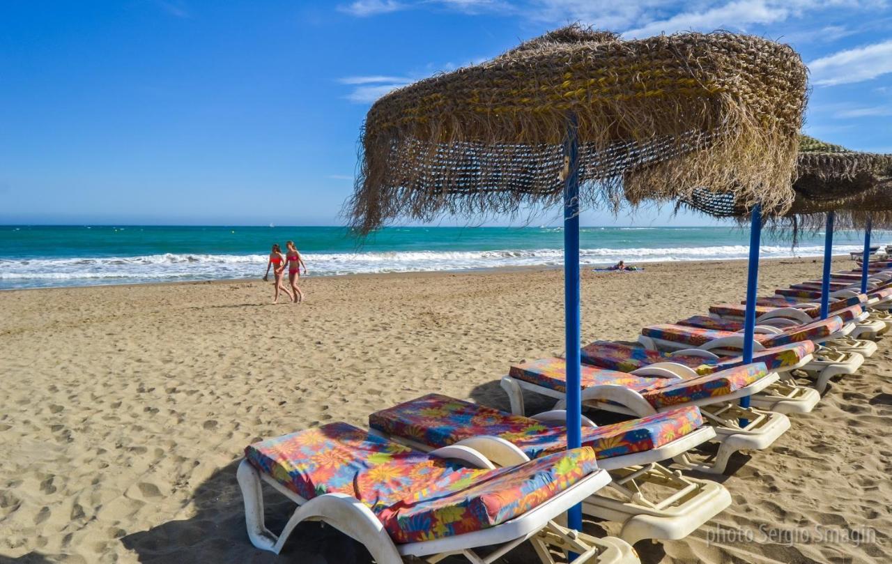 712 Iris Apartamentos - Vista Al Mar - A 10 Min De La Playa Caminando Y 5 Min Del Centro Benalmádena Eksteriør billede